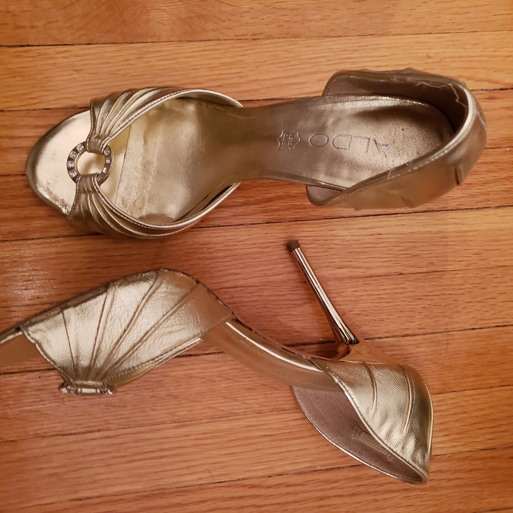 Shoes - Picture 2 of 2